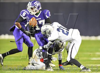 Thumbnail 2 in Tottenville vs. Lincoln (PSAL Final) photogallery.