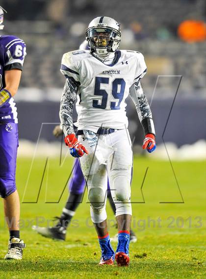 Thumbnail 3 in Tottenville vs. Lincoln (PSAL Final) photogallery.