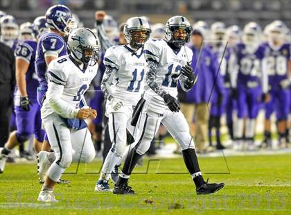 Thumbnail 1 in Tottenville vs. Lincoln (PSAL Final) photogallery.