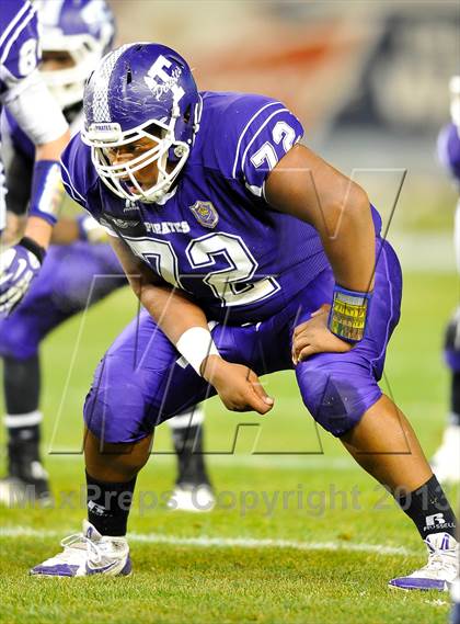 Thumbnail 1 in Tottenville vs. Lincoln (PSAL Final) photogallery.