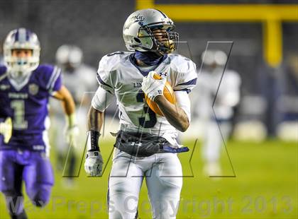 Thumbnail 2 in Tottenville vs. Lincoln (PSAL Final) photogallery.