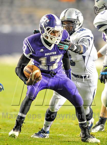Thumbnail 1 in Tottenville vs. Lincoln (PSAL Final) photogallery.