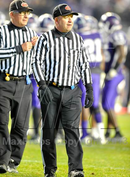 Thumbnail 2 in Tottenville vs. Lincoln (PSAL Final) photogallery.