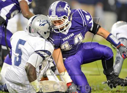Thumbnail 3 in Tottenville vs. Lincoln (PSAL Final) photogallery.