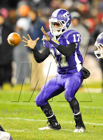 Thumbnail 3 in Tottenville vs. Lincoln (PSAL Final) photogallery.