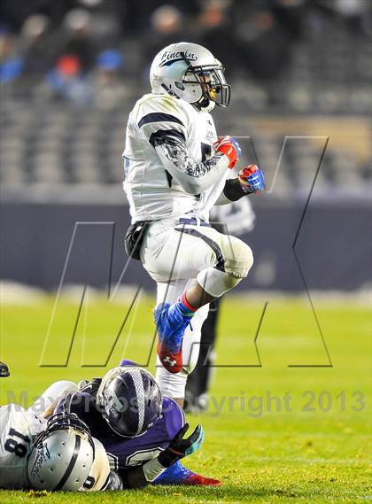 Thumbnail 2 in Tottenville vs. Lincoln (PSAL Final) photogallery.