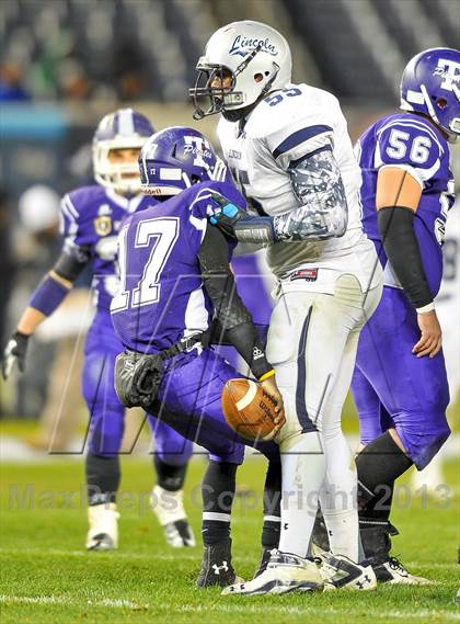 Thumbnail 3 in Tottenville vs. Lincoln (PSAL Final) photogallery.