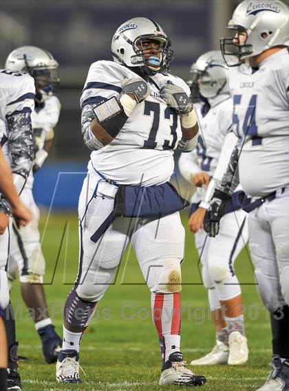 Thumbnail 1 in Tottenville vs. Lincoln (PSAL Final) photogallery.