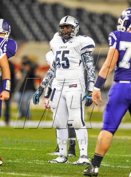 Thumbnail 1 in Tottenville vs. Lincoln (PSAL Final) photogallery.