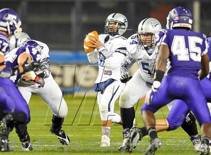 Thumbnail 1 in Tottenville vs. Lincoln (PSAL Final) photogallery.