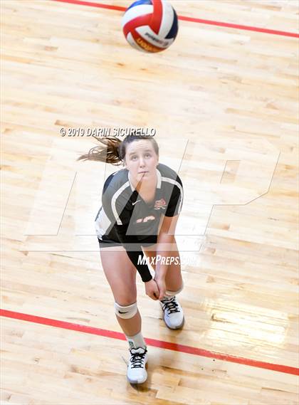 Thumbnail 3 in Bishop Gorman vs. Santa Fe  (NIKE Tournament of Champions) photogallery.
