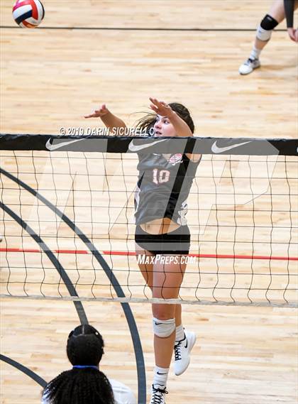 Thumbnail 3 in Bishop Gorman vs. Santa Fe  (NIKE Tournament of Champions) photogallery.
