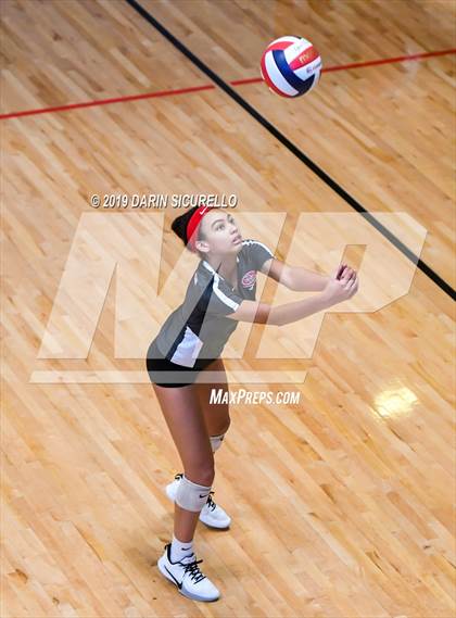 Thumbnail 2 in Bishop Gorman vs. Santa Fe  (NIKE Tournament of Champions) photogallery.