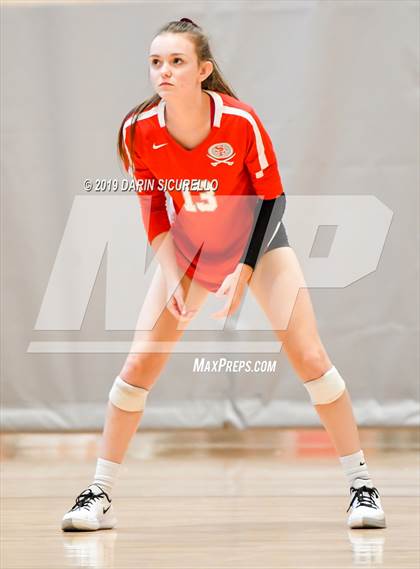 Thumbnail 2 in Bishop Gorman vs. Santa Fe  (NIKE Tournament of Champions) photogallery.