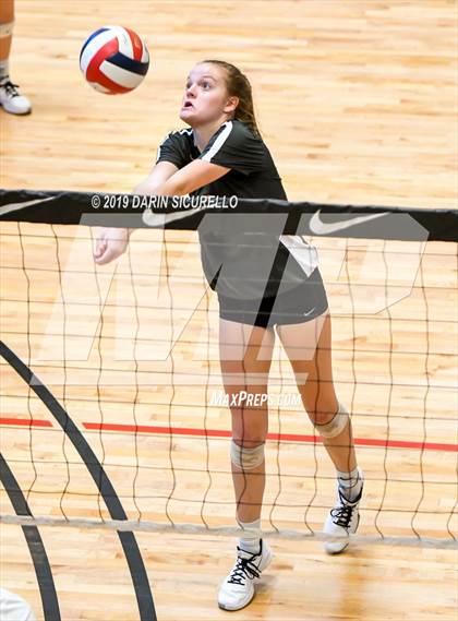 Thumbnail 3 in Bishop Gorman vs. Santa Fe  (NIKE Tournament of Champions) photogallery.