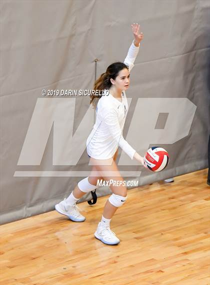 Thumbnail 1 in Bishop Gorman vs. Santa Fe  (NIKE Tournament of Champions) photogallery.