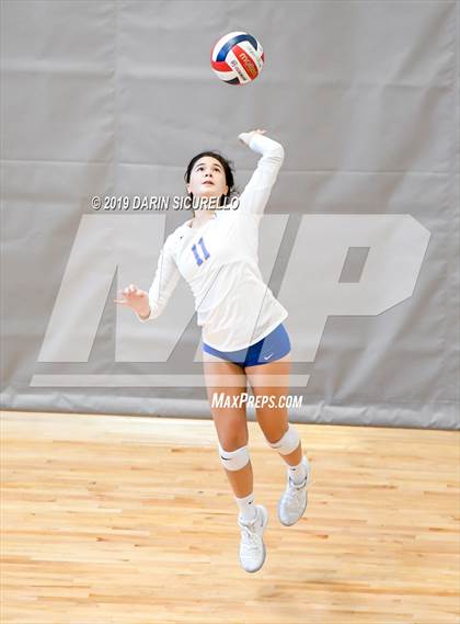 Thumbnail 1 in Bishop Gorman vs. Santa Fe  (NIKE Tournament of Champions) photogallery.