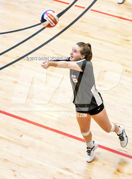 Thumbnail 2 in Bishop Gorman vs. Santa Fe  (NIKE Tournament of Champions) photogallery.