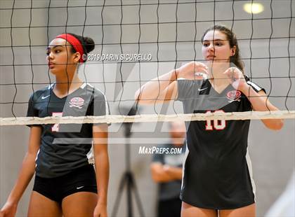 Thumbnail 3 in Bishop Gorman vs. Santa Fe  (NIKE Tournament of Champions) photogallery.