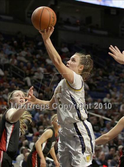 Thumbnail 2 in Archbishop Ryan vs. Mt. Lebanon (PIAA Class AAAA Championship) photogallery.
