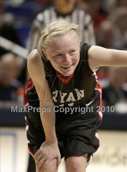 Thumbnail 3 in Archbishop Ryan vs. Mt. Lebanon (PIAA Class AAAA Championship) photogallery.