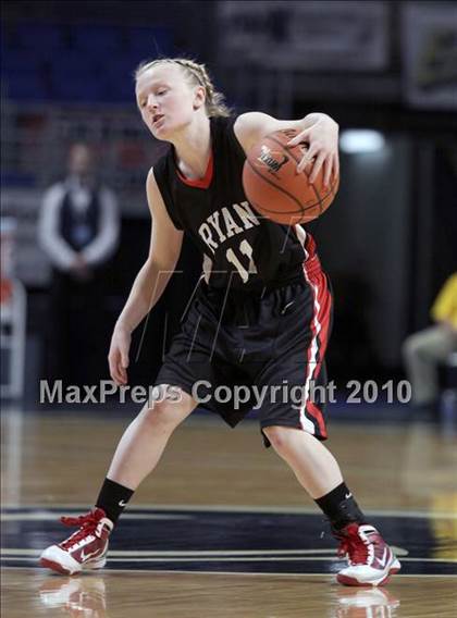 Thumbnail 3 in Archbishop Ryan vs. Mt. Lebanon (PIAA Class AAAA Championship) photogallery.