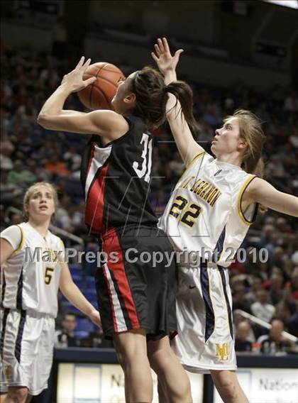 Thumbnail 3 in Archbishop Ryan vs. Mt. Lebanon (PIAA Class AAAA Championship) photogallery.