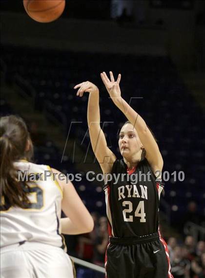 Thumbnail 3 in Archbishop Ryan vs. Mt. Lebanon (PIAA Class AAAA Championship) photogallery.