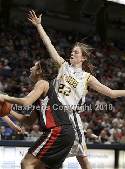 Thumbnail 2 in Archbishop Ryan vs. Mt. Lebanon (PIAA Class AAAA Championship) photogallery.