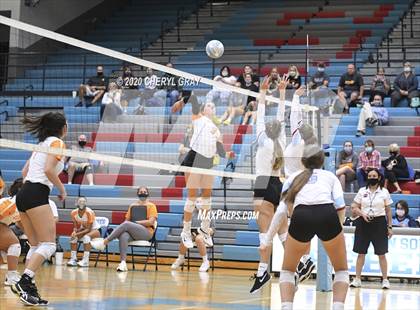 Thumbnail 1 in Sullivan Central @ Sullivan South photogallery.