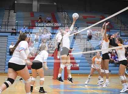 Thumbnail 3 in Sullivan Central @ Sullivan South photogallery.