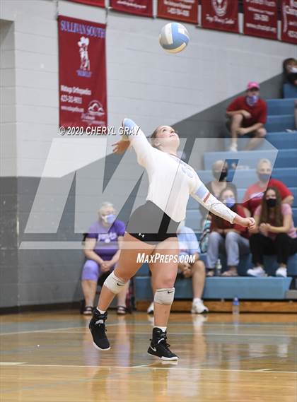 Thumbnail 1 in Sullivan Central @ Sullivan South photogallery.