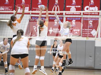 Thumbnail 2 in Sullivan Central @ Sullivan South photogallery.