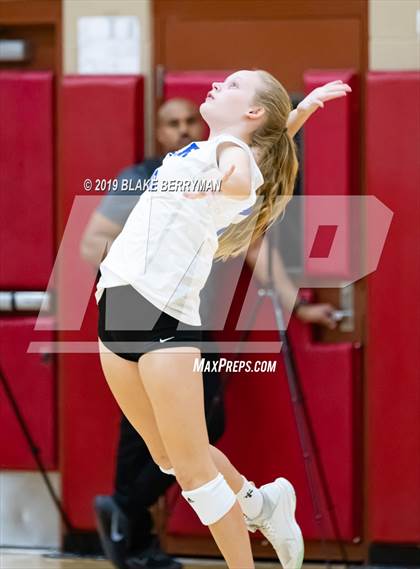 Thumbnail 2 in O'Connor @ Chaparral photogallery.