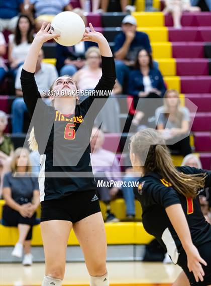 Thumbnail 1 in O'Connor @ Chaparral photogallery.