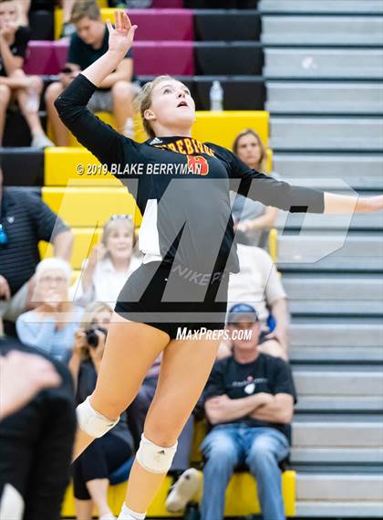 Thumbnail 1 in O'Connor @ Chaparral photogallery.