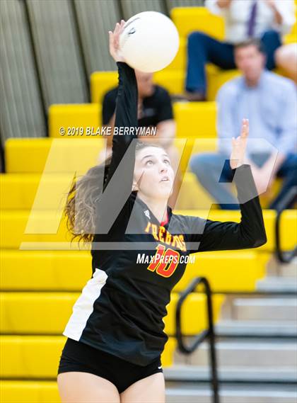 Thumbnail 1 in O'Connor @ Chaparral photogallery.