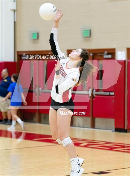 Thumbnail 2 in O'Connor @ Chaparral photogallery.