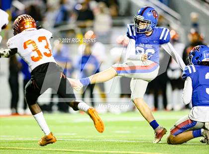Thumbnail 1 in Grand Oaks @ Oak Ridge photogallery.
