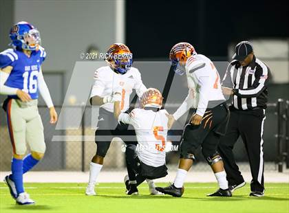 Thumbnail 3 in Grand Oaks @ Oak Ridge photogallery.