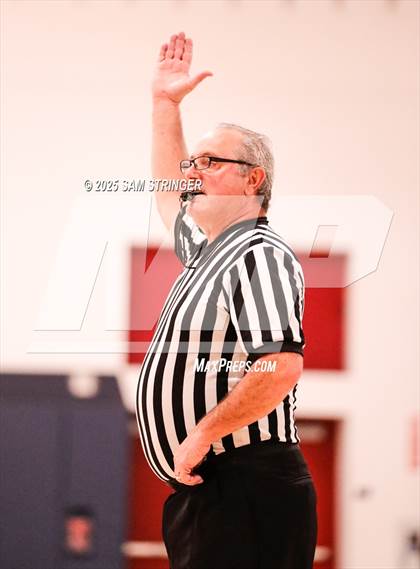 Thumbnail 2 in International vs. Lick-Wilmerding (Redwood Christian Invitational) photogallery.