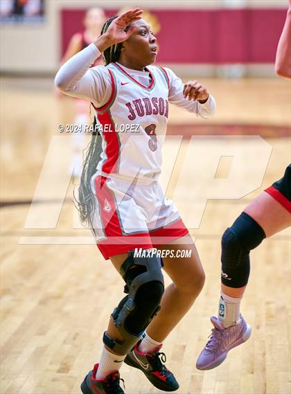 Thumbnail 2 in Judson vs. Memorial (McDonald's Texas Invitational) photogallery.