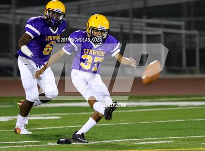Thumbnail 2 in Lynwood vs. Hamilton  photogallery.