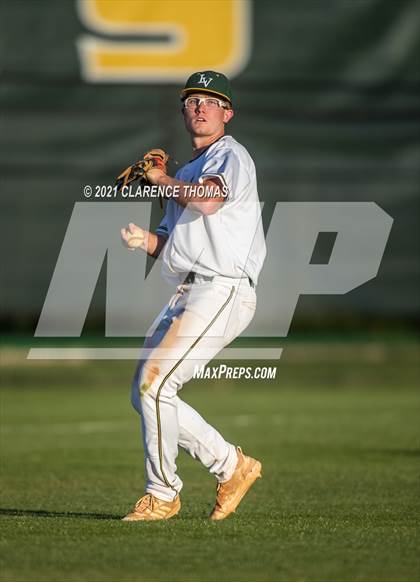 Thumbnail 1 in Independence @ Loudoun Valley photogallery.