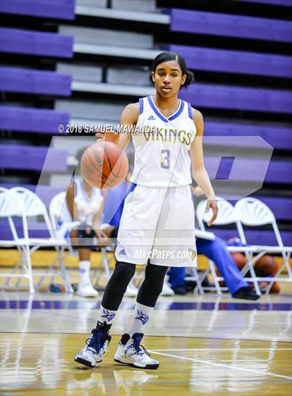 Thumbnail 1 in Los Altos vs St. Bernard  photogallery.