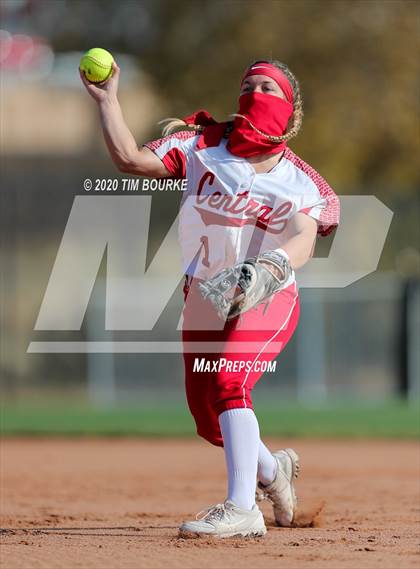 Thumbnail 2 in Fossil Ridge vs. Grand Junction Central (CHSAA 5A Semifinal) photogallery.