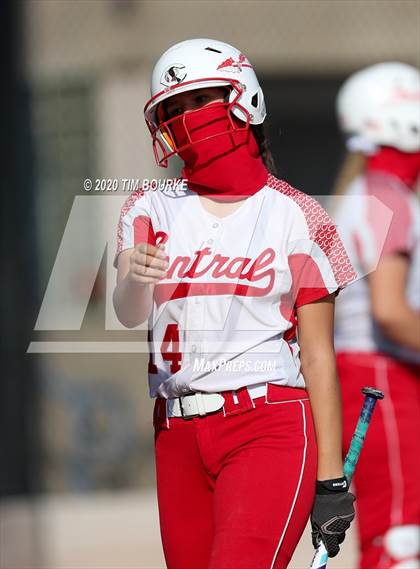 Thumbnail 1 in Fossil Ridge vs. Grand Junction Central (CHSAA 5A Semifinal) photogallery.