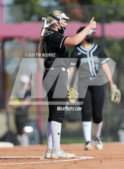 Thumbnail 2 in Fossil Ridge vs. Grand Junction Central (CHSAA 5A Semifinal) photogallery.