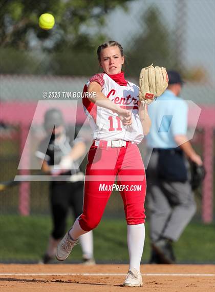 Thumbnail 3 in Fossil Ridge vs. Grand Junction Central (CHSAA 5A Semifinal) photogallery.