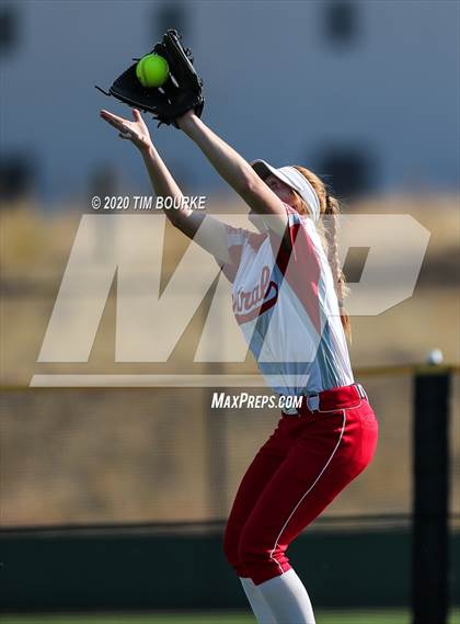 Thumbnail 3 in Fossil Ridge vs. Grand Junction Central (CHSAA 5A Semifinal) photogallery.